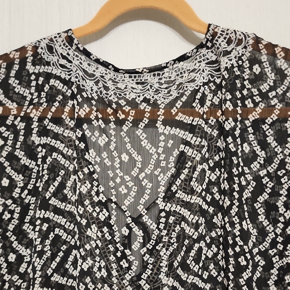 CZ Cover-Ups Black and White Cover Up - Picture 7 of 7